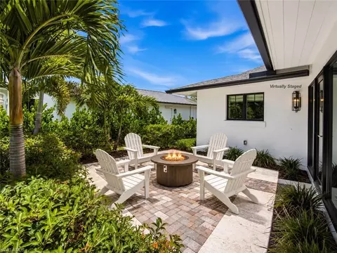 Exterior - 664 Pompano Dr, Naples, FL 34110 photo 5 of 17