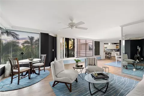 5555 Heron Point Dr #302, Naples, FL 34108