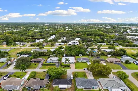 View/Area - 1128 Hilltop Dr, Naples, FL 34103 photo 2 of 5