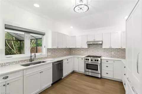 Kitchen - 1128 Hilltop Dr, Naples, FL 34103 photo 2 of 4