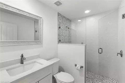 Bath - 1128 Hilltop Dr, Naples, FL 34103 photo 2 of 2