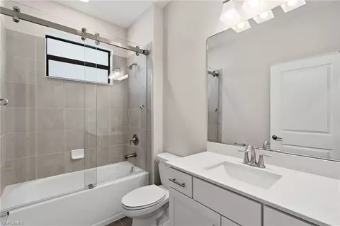 Bath - 19502 Viewmont Way, Estero, FL 33928 photo 3 of 3