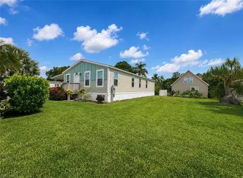 Exterior - 585 Cape Florida Ln, Naples, FL 34104 photo 3 of 3