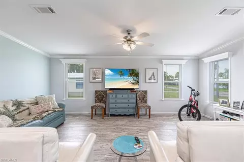 Living - 585 Cape Florida Ln, Naples, FL 34104 photo 2 of 3