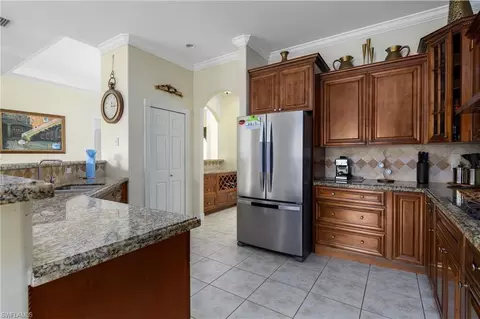 Kitchen - 4021 24th Ave SE, Naples, FL 34117 photo 1 of 4