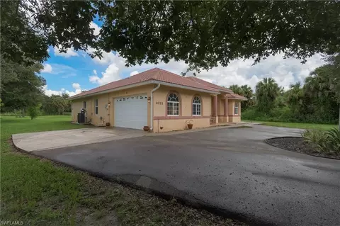 Exterior - 4021 24th Ave SE, Naples, FL 34117 photo 5 of 7