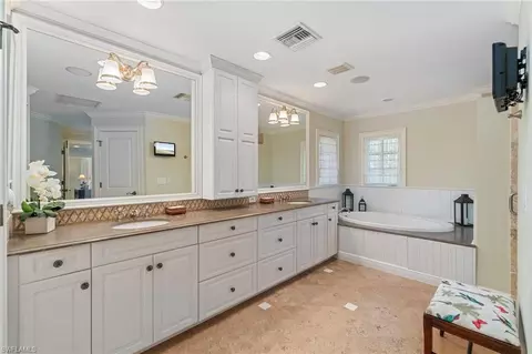Bath - 645 Broad Ave S, Naples, FL 34102 photo 1 of 5