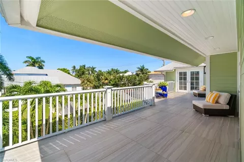 Exterior - 645 Broad Ave S, Naples, FL 34102 photo 10 of 12