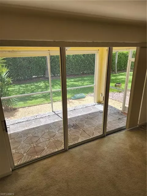 9739 Glen Heron Dr, Bonita Springs, FL 34135