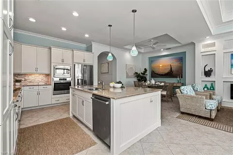 Kitchen - 5047 Andros Dr, Naples, FL 34113 photo 4 of 5