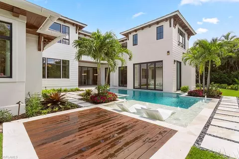 Exterior - 774 S Golf Dr, Naples, FL 34102 photo 5 of 7