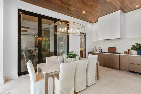 Dining - 774 S Golf Dr, Naples, FL 34102 photo 3 of 4