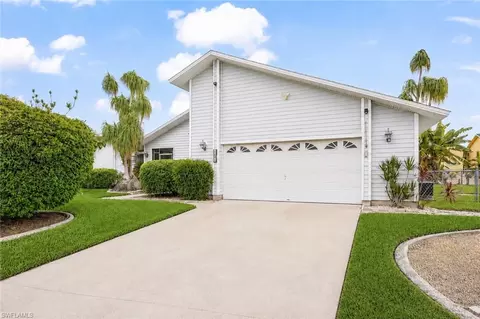 4903 SW 11th Pl, Cape Coral, FL 33914