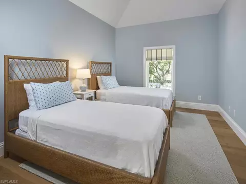 Bedroom - 570 2nd Ave N, Naples, FL 34102 photo 4 of 4