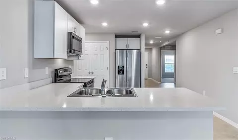 Kitchen - 6026 Pecan Cir, Labelle, FL 33935 photo 2 of 2