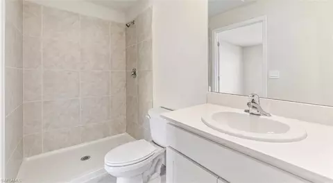 Bath - 6026 Pecan Cir, Labelle, FL 33935 photo 1 of 2