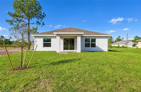 Exterior - 6026 Pecan Cir, Labelle, FL 33935 photo 3 of 3
