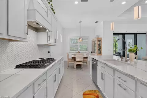 Kitchen - 1955 Tripletail Ln, Naples, FL 34114 photo 4 of 5