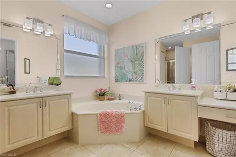 Bath - 20515 Foxworth Cir, Estero, FL 33928 photo 1 of 3