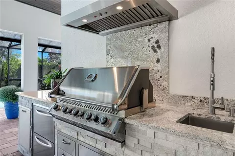 Kitchen - 9583 Curlew Dr, Naples, FL 34120 photo 6 of 6