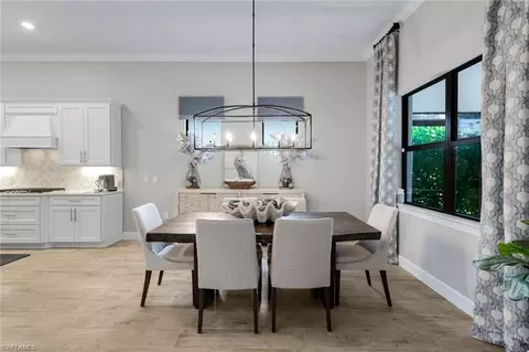 Dining - 9583 Curlew Dr, Naples, FL 34120 photo 2 of 4