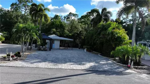 5846 Burrwood Ct, Fort Myers, FL 33905