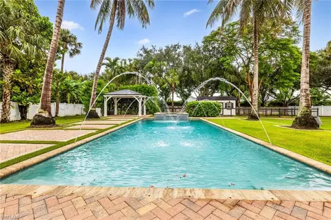 Exterior - 20661 Tanglewood Ln, Estero, FL 33928 photo 8 of 19