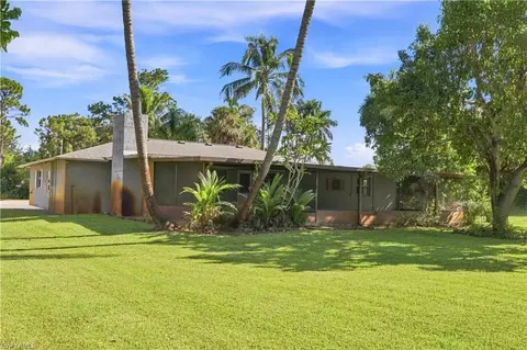 Exterior - 5290 Cypress Ln, Naples, FL 34113 photo 5 of 6