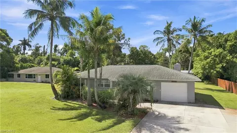 Exterior - 5290 Cypress Ln, Naples, FL 34113 photo 6 of 6
