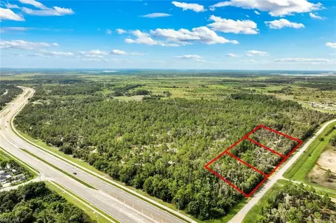 330 Blackstone Dr, Fort Myers, FL 33913