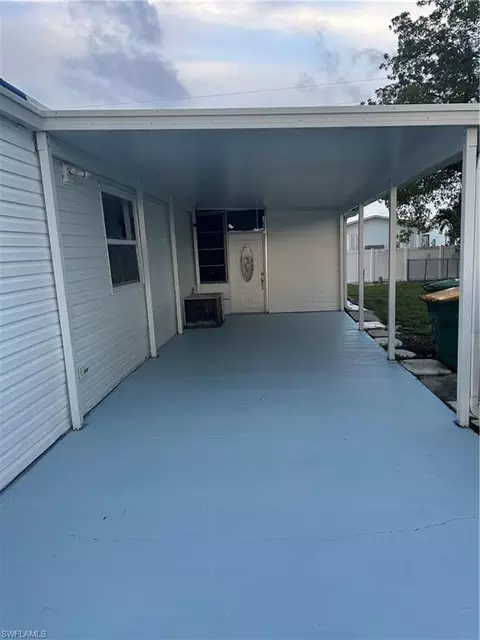 Exterior - 152 Cape Sable Dr, Naples, FL 34104 photo 4 of 7