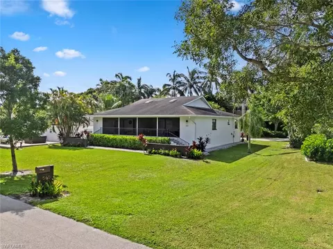 Exterior - 560 9th Ave S, Naples, FL 34102 photo 3 of 15