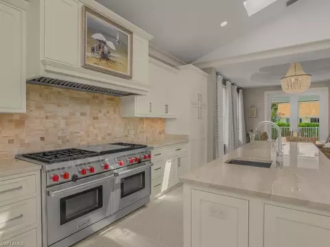 Kitchen - 580 15th Ave S, Naples, FL 34102 photo 4 of 7
