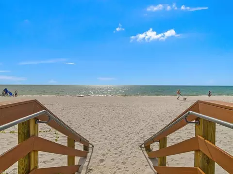 View/Area - 580 15th Ave S, Naples, FL 34102 photo 1 of 3
