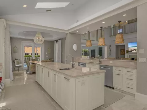 Kitchen - 580 15th Ave S, Naples, FL 34102 photo 6 of 7