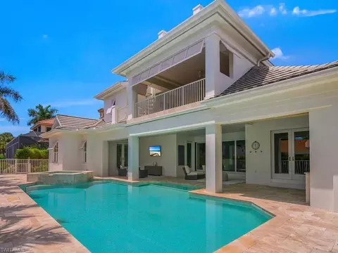 Exterior - 580 15th Ave S, Naples, FL 34102 photo 3 of 15
