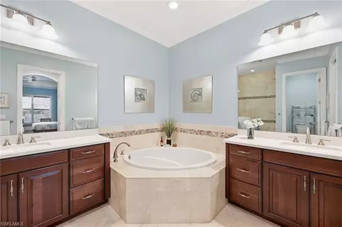 Bath - 7598 Moorgate Point Way, Naples, FL 34113 photo 2 of 3