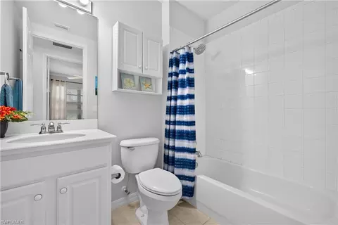 Bath - 1379 Artesia Dr E #601, Naples, FL 34113 photo 2 of 2