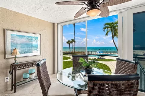 1717 Gulf Shore Blvd N #103, Naples, FL 34102