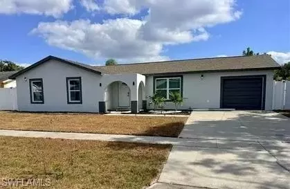 1044 Ridgeway Dr, North Fort Myers, FL 33903