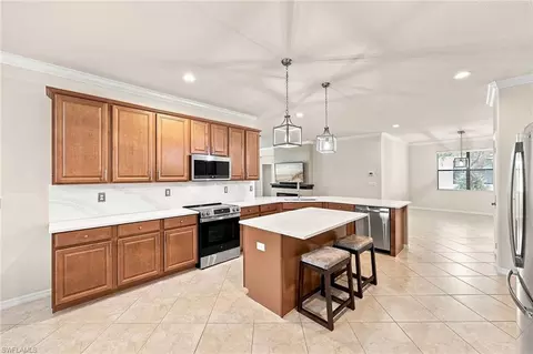 Kitchen - 3817 Ruby Way, Naples, FL 34114 photo 5 of 7