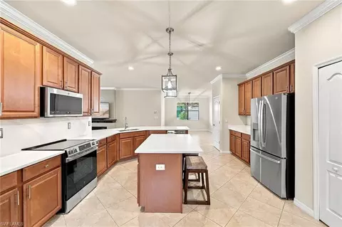 Kitchen - 3817 Ruby Way, Naples, FL 34114 photo 7 of 7