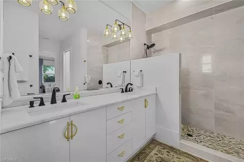 Bath - 2499 Pine St, Naples, FL 34112 photo 1 of 3