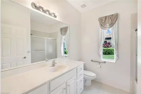 Bath - 3768 Baldwin Ln, Naples, FL 34116 photo 3 of 3
