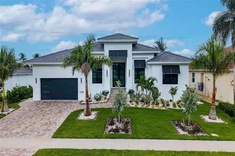 1528 Kingston Ct N, Marco Island, FL 34145