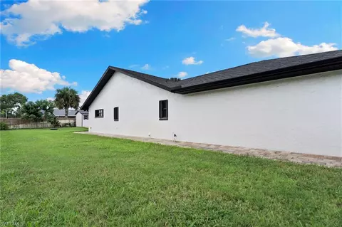 Exterior - 98 Chardon Pl, Naples, FL 34110 photo 10 of 16