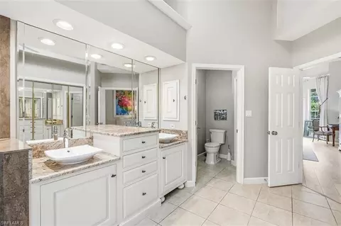 Bath - 15259 Devon Green Ln, Naples, FL 34110 photo 1 of 4