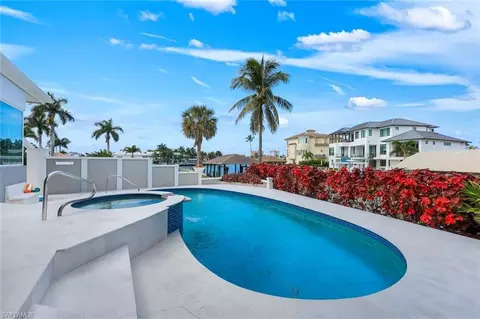 Exterior - 375 Germain Ave, Naples, FL 34108 photo 8 of 14
