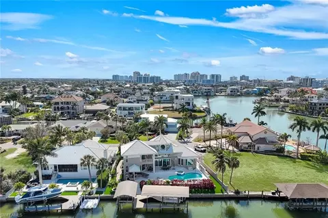 View/Area - 375 Germain Ave, Naples, FL 34108 photo 4 of 6