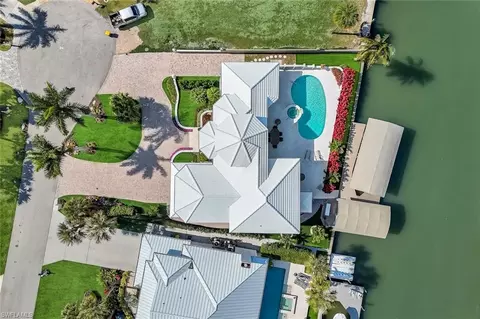 View/Area - 375 Germain Ave, Naples, FL 34108 photo 2 of 6